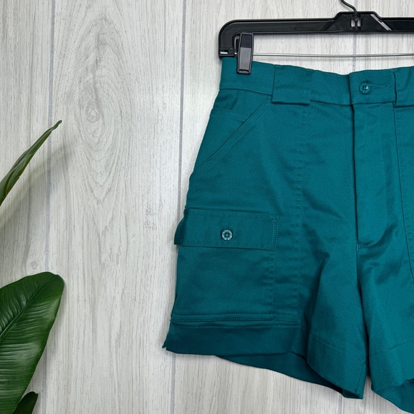 Sportif USA Trendy High Rise Cargo Shorts size 6 - Picture 4 of 11